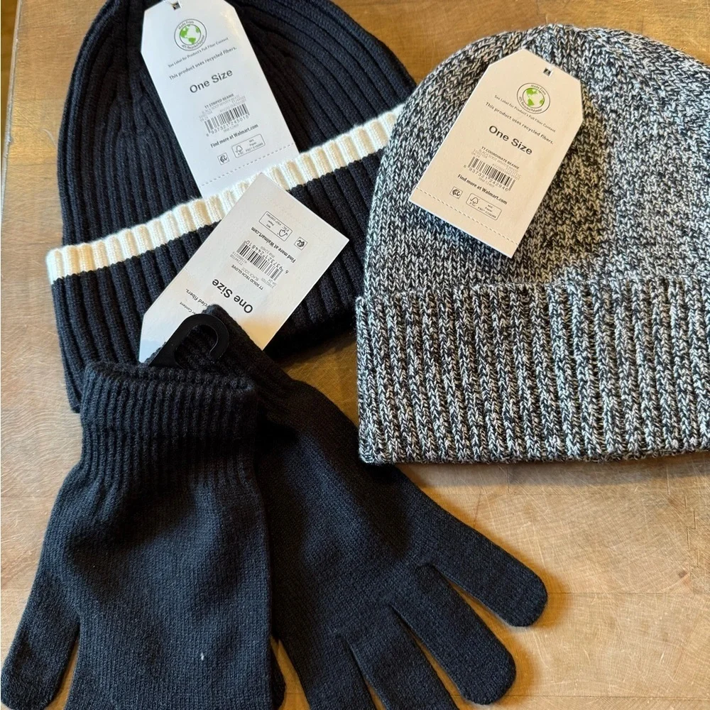 8 piece Cozy Women’s Beanie and Glove Set - Black, Blue, Gray BRAND NEW